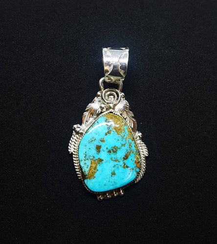 Arizona Turquoise Pendant S.Ray