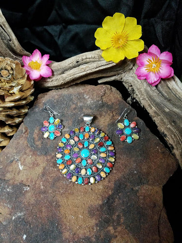 Cluster multi-stones multi-colors sterling silver pendant and earrings jewelry set