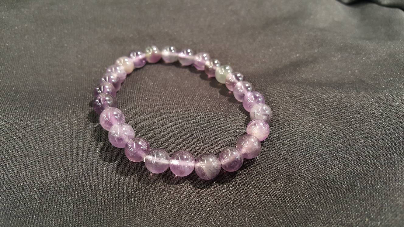 8 mm natural amethyst beaded bracelet