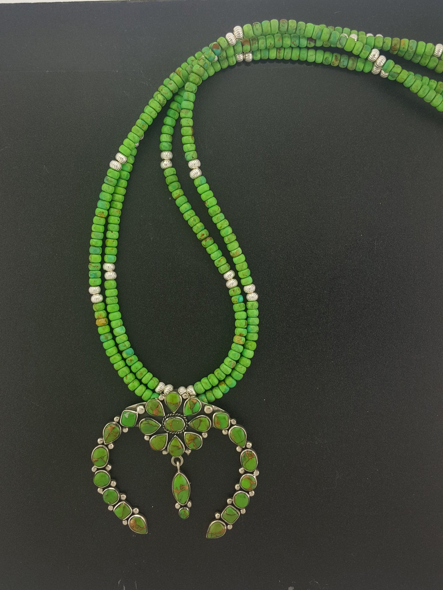 20 inches sterling silver green turquoise necklace with Naja pendant - 2 strands