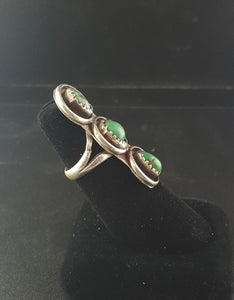 Navajo 3 stones Nevada Green turquoise sterling silver ring - size 6 1/4 - vintage