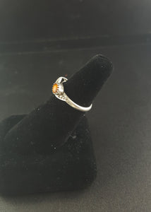 Navajo Baltic Amber sterling silver ring - size 7 1/2- vintage