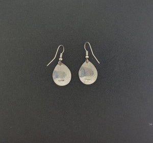Navajo Medium Teardrop sterling silver dangle earrings - vintage