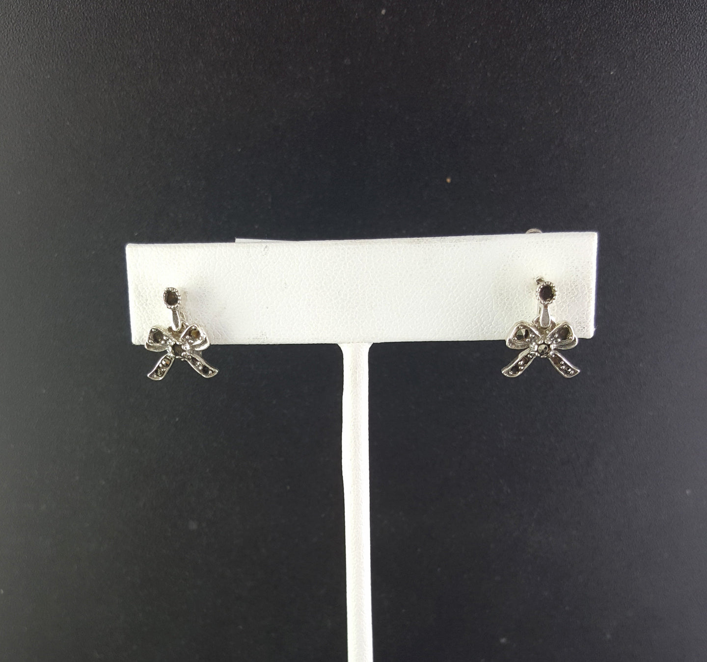 Bow Tie sterling silver Latch closure earrings- VINTAGE