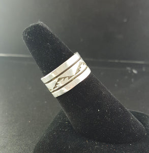 Sterling Silver Ring - signed RE - size 8 and 8.5