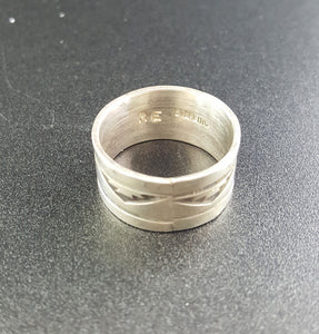 Sterling Silver Ring - signed RE - size 8 and 8.5