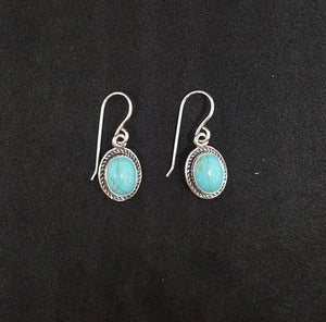 Southwest Oval 9x7mm Kingman Turquoise sterling silver dangle earrings