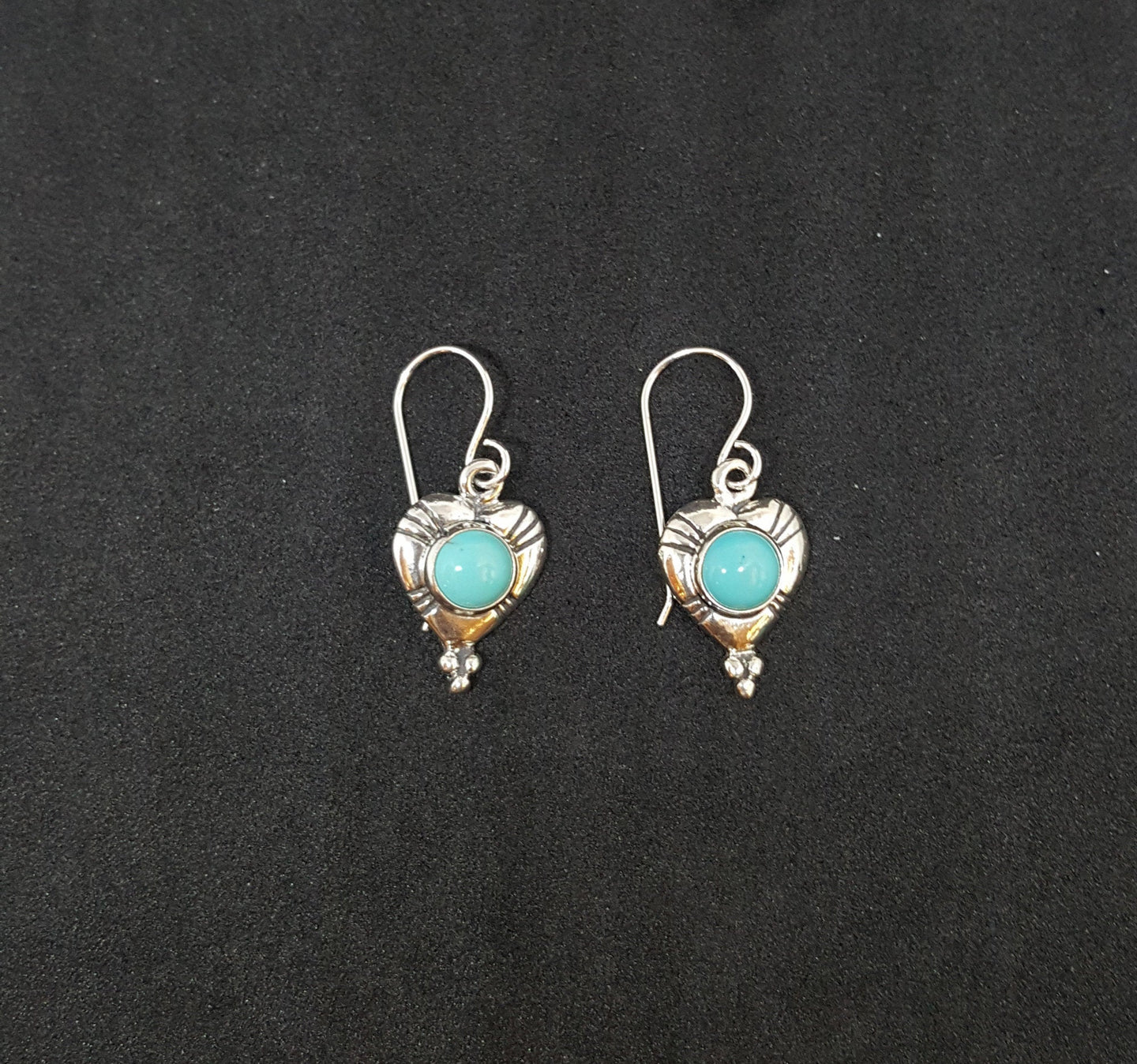 Southwest Heart round 6mm Kingman Turquoise sterling silver dangle earrings