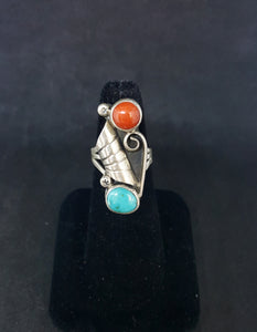 size 7 1/2 - VINTAGE Navajo Curled Feather Kingman Turquoise Red Coral sterling silver ring