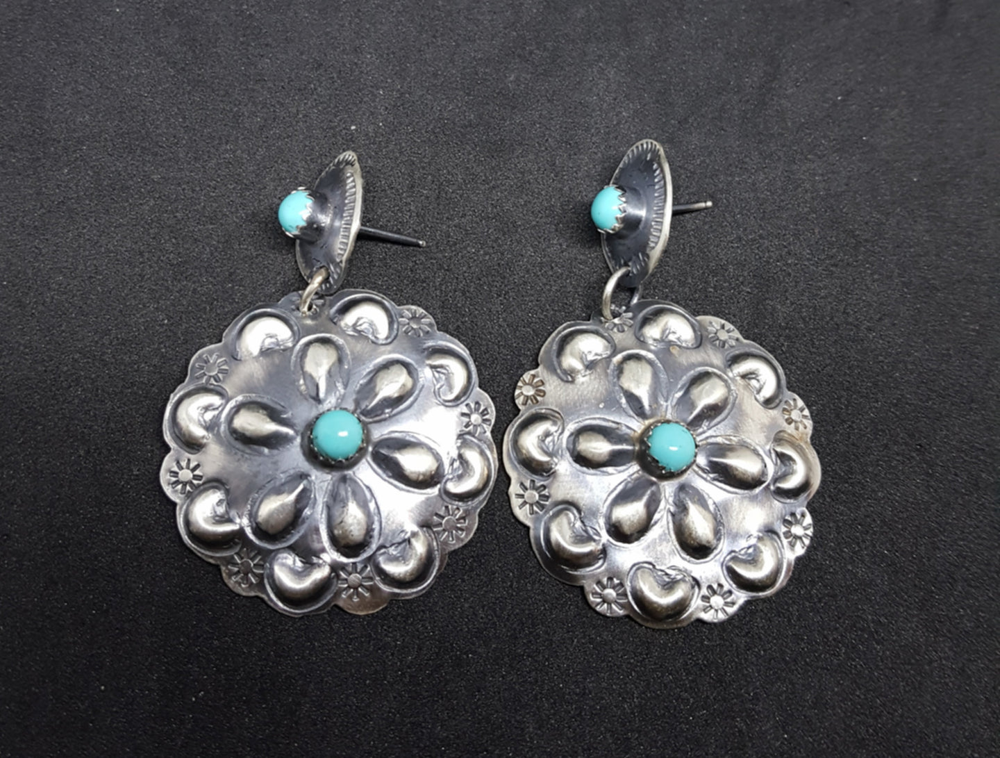 Sterling Silver Turquoise earring - Vintage Finish
