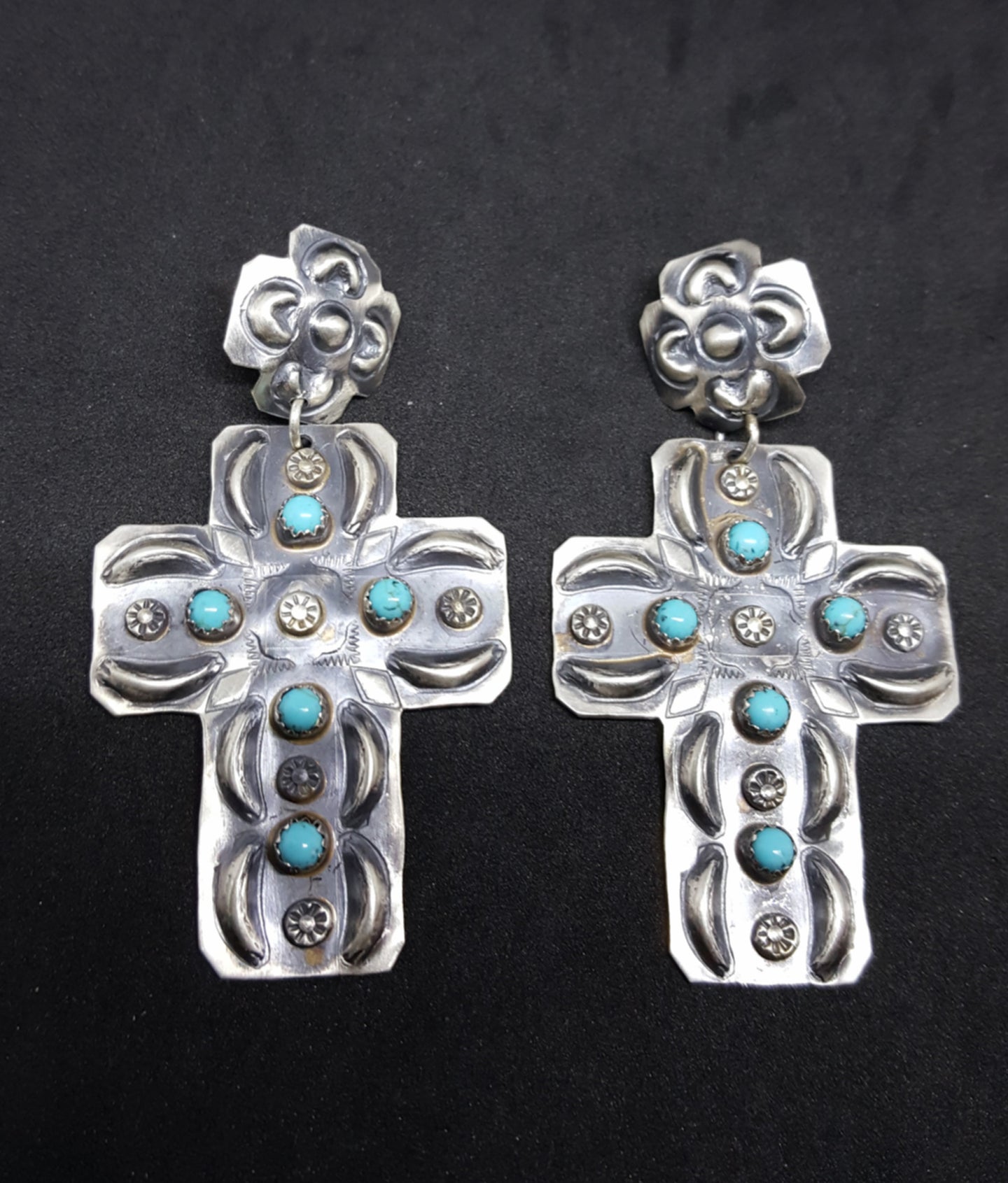 Sterling Silver Cross Earring - Vintage Look