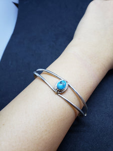 New Navajo oval rough Kingman turquoise sterling silver cuff bracelet