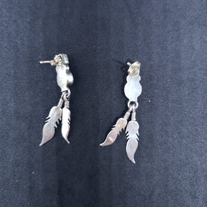 Vintage Navajo feather sleeping beauty turquoise red coral sterling silver post earrings