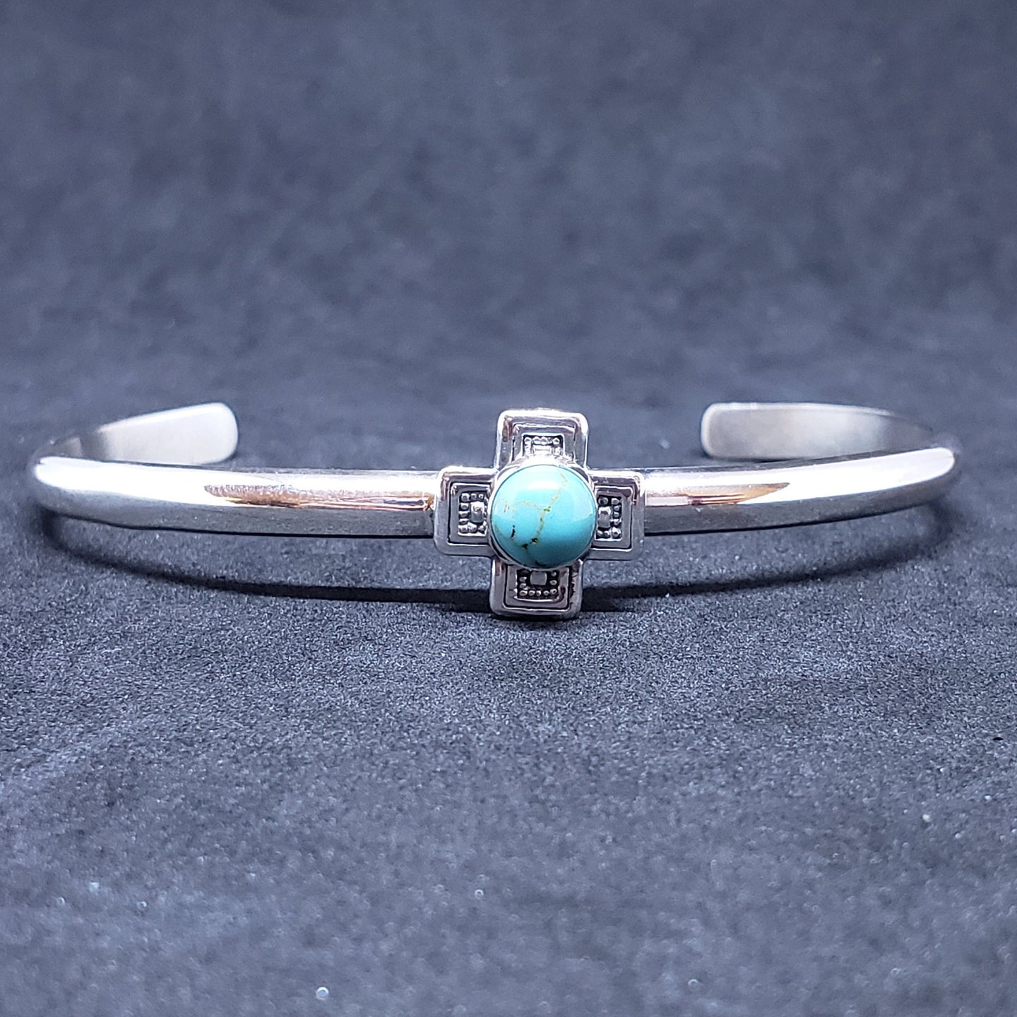 New Navajo cross kingman turquoise sterling silver cuff bracelet