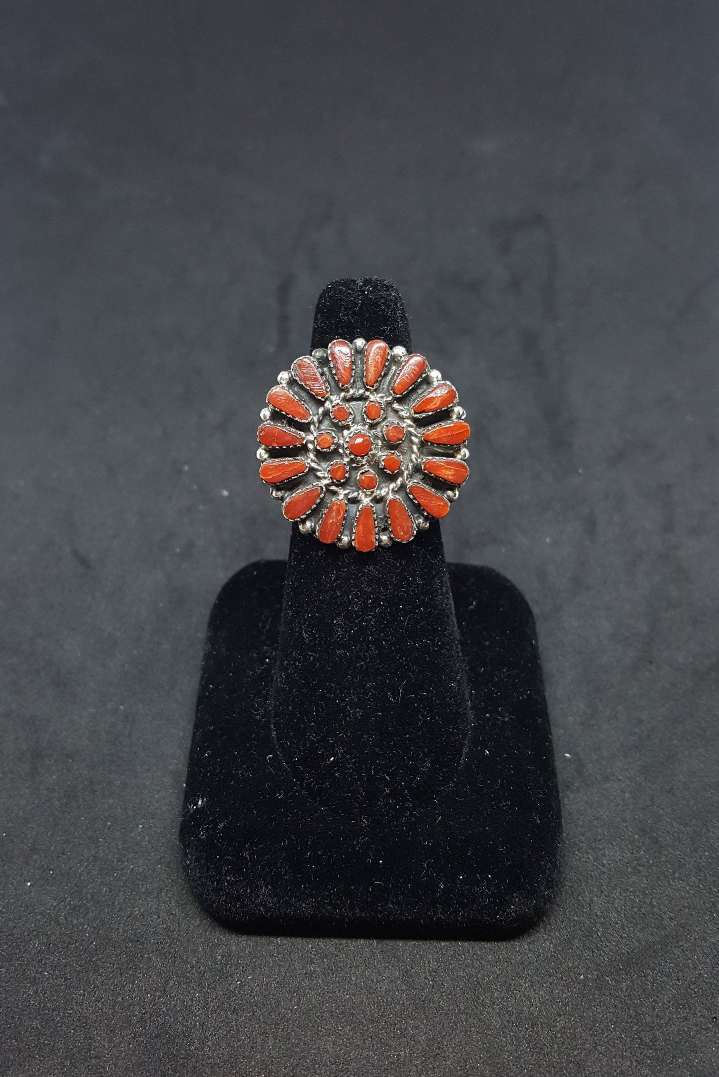 Vintage Navajo cluster petit point Coral sterling silver women ring size 8 1/4
