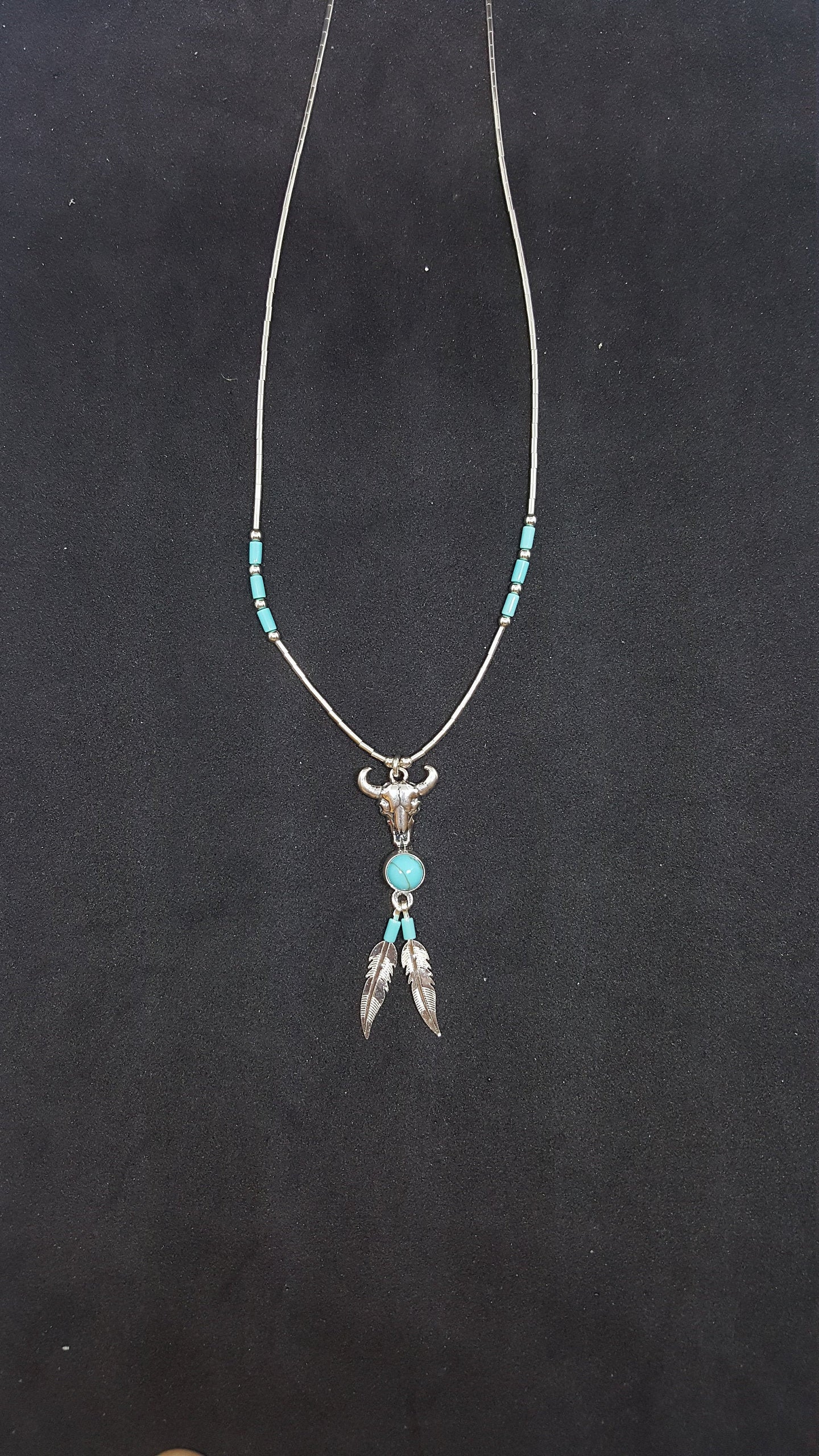 20 inches Southwest Buffalo Head Feather Kingman turquoise sterling silver beaded necklace