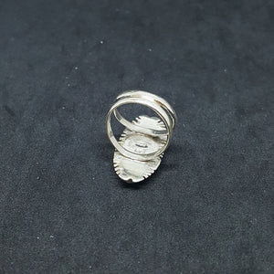 Vintage Navajo Royal color Mother of Pearl Spiny Oyster Turquoise Black Onyx sterling silver ring size 5