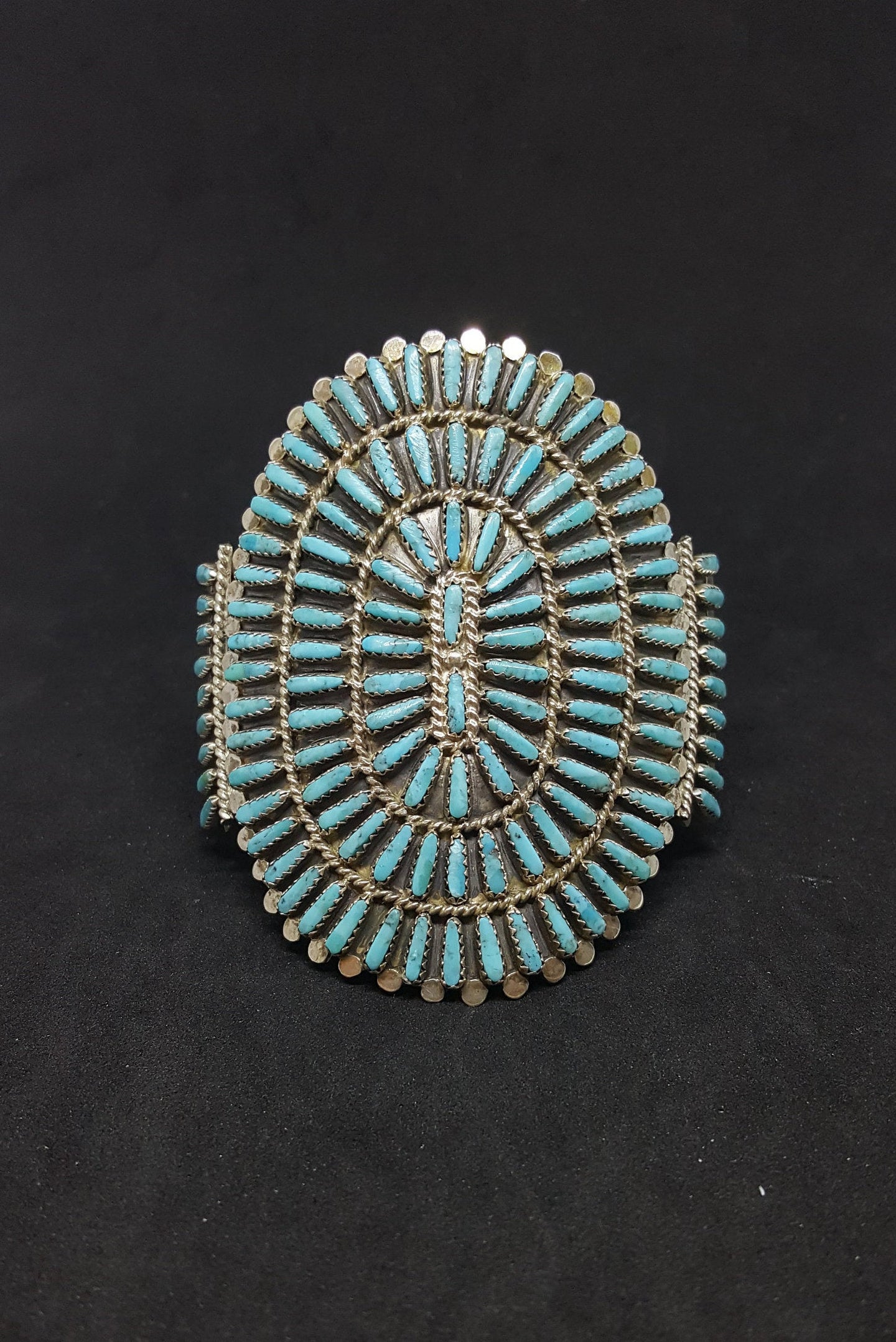 WHOLESALE* VINTAGE Navajo Lavell/Eugenia ByJoe Large Wonderful Cluster with dots Turquoise sterling silver cuff bracelet