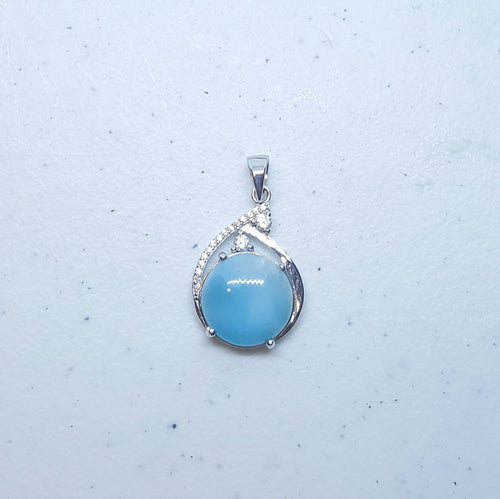 Blue Eyes 14 mm Blue Larimar with CZ round shape sterling silver pendant