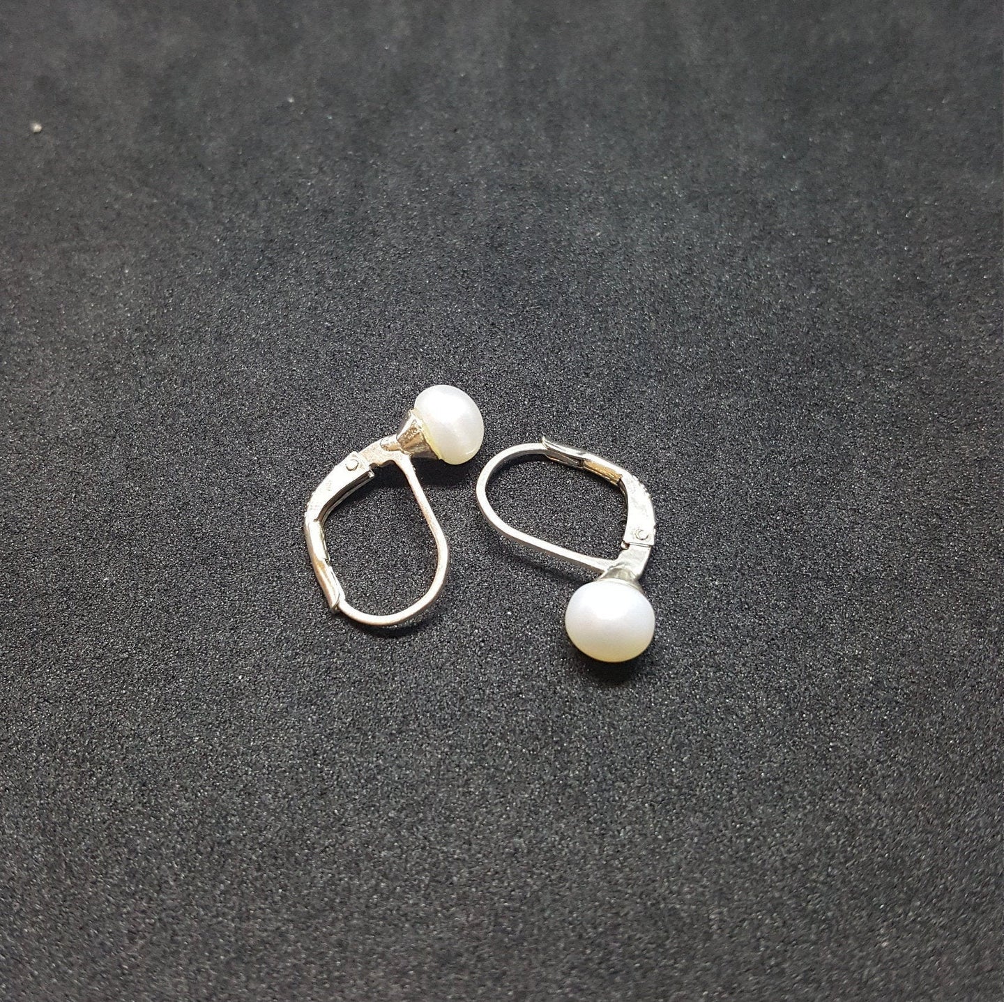 5 mm Mother of Pearl Sphere shape Sterling Silver hoop earrings