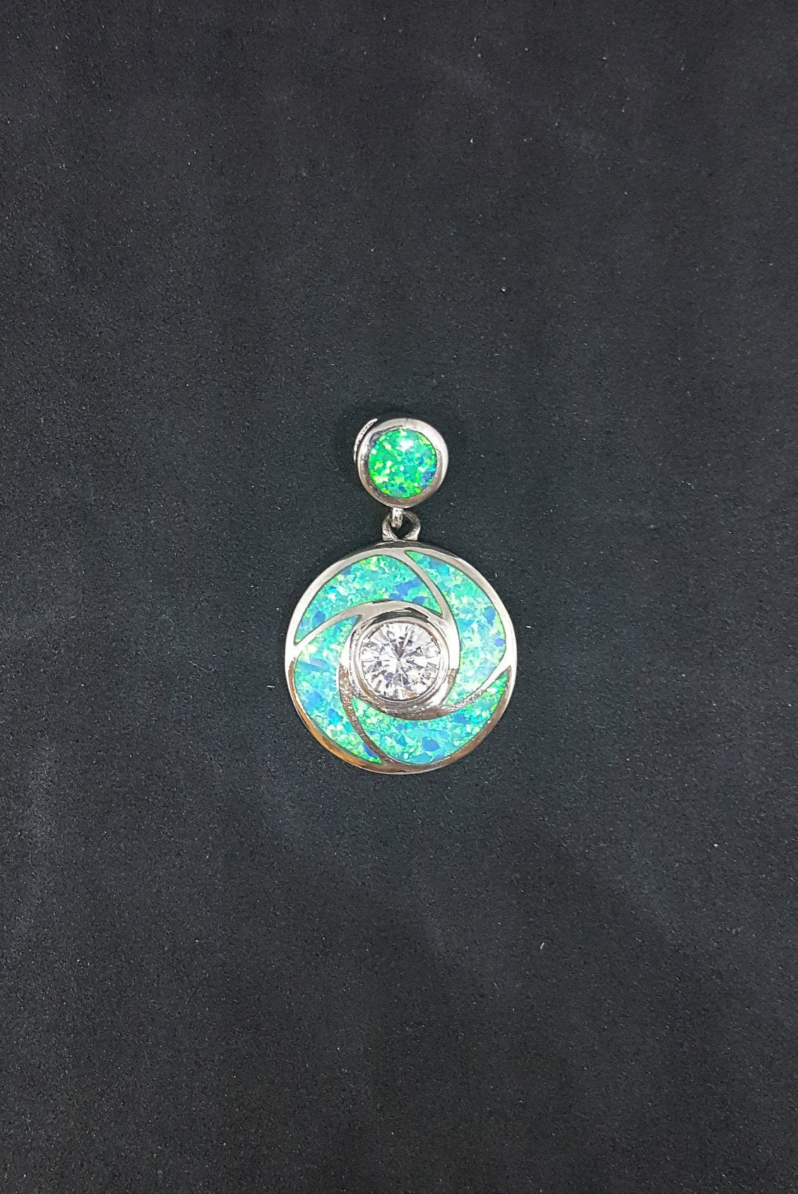 Round 4 pedals Flower Blue Fire Opal CZ sterling silver pendant necklace