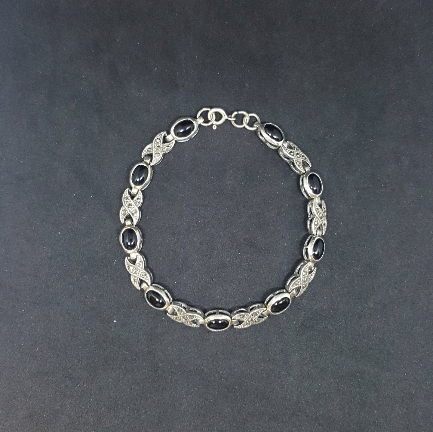 Black Onyx Oval and chain shape sterling silver chain bracelet