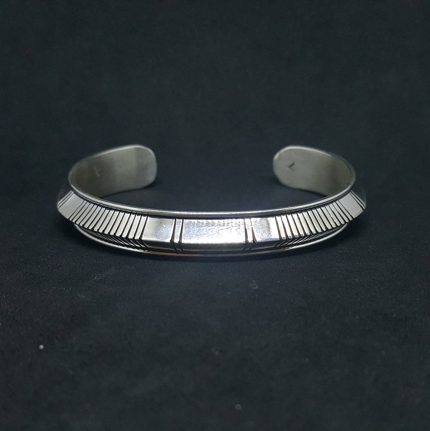 Navajo New Cuff Simple native lines Sterling silver Stamped Johnathan Nez