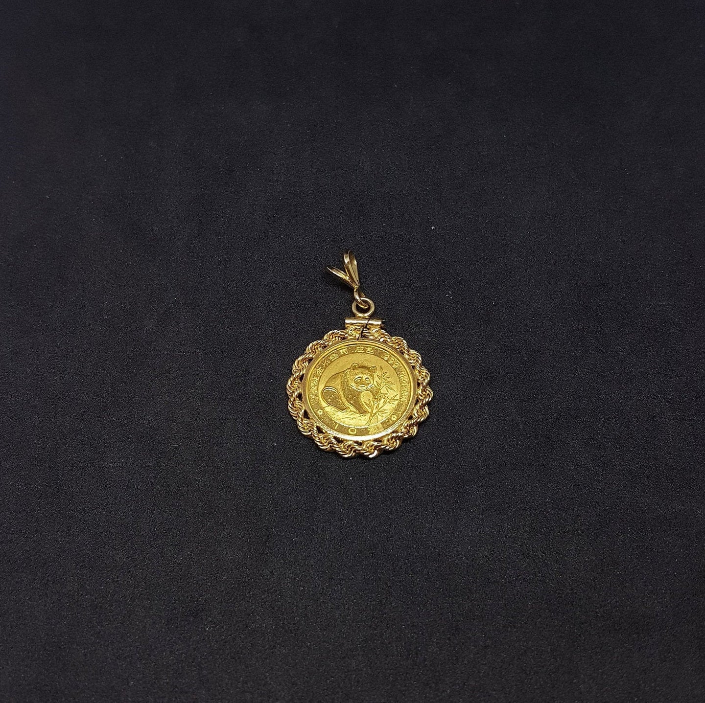 1988 Panda Golden twist design pendant