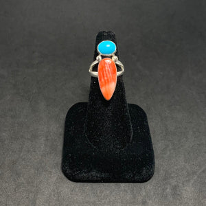 Spiny Oyster Turquoise  Oval teardrops Sterling silver ring  Signed by Gabby