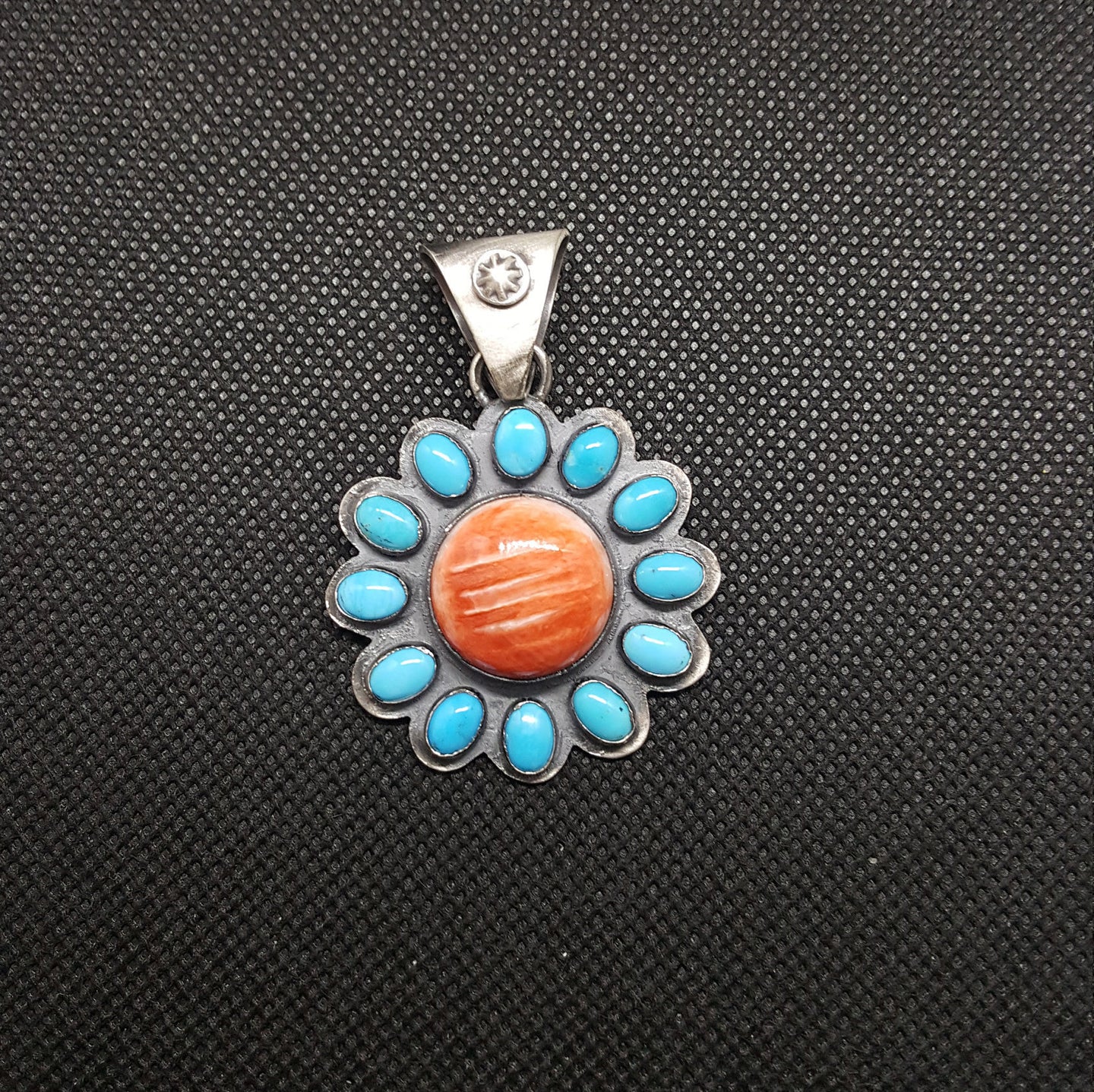 Silver  Kingman Turquoise Spiny Oyster Pendant Necklace Sterling Silver